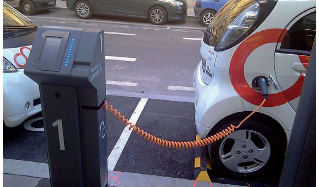 Infrastructures de recharge pour véhicules électriques : des services associés de plus en plus complets