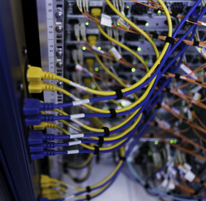 Baies informatiques : des solutions pour répondre à la complexité croissante des besoins et des installations