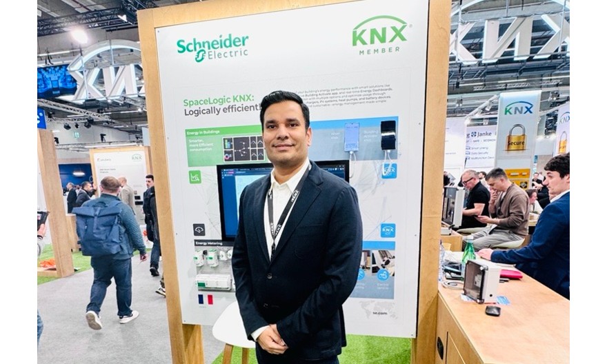 Sami Shaikh, Global Strategy & Product Leader KNX, Schneider Electric : « Les nouveautés s’articulent autour de trois axes : simplification, cybersécurité et efficacité énergétique. »